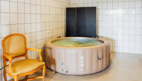 Beautiful Home In Dugo Selo With Wifi - Foto 3