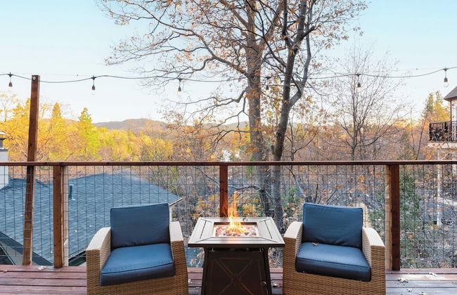 Legacy Lodge by Avantstay Upper-level Retreat Deck, Hot Tub - Foto 30