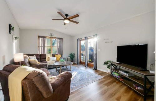 Natures Retreat Renovated with Quiet Pond Views - Foto 1