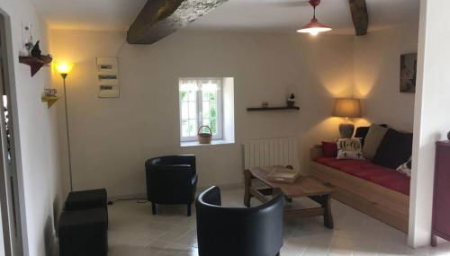 logement indépendant LE POULAILLER proche Guédelon - Foto 1