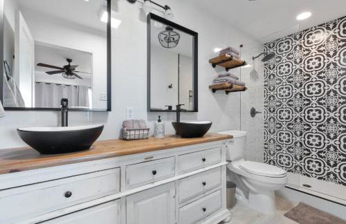 Guadalupe Bluff Farmhouse - Foto 23