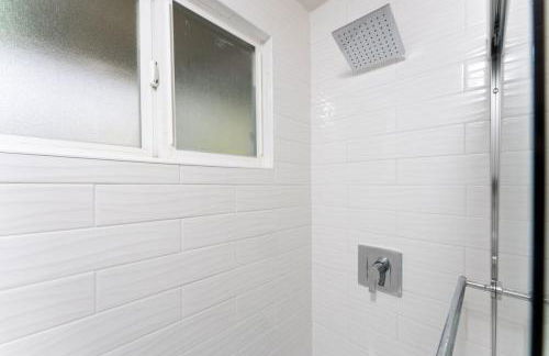 100 PERCENT NEW STUNNING HUGE HOME, GARDEN BEACH, RESERVED Parking - Foto 16