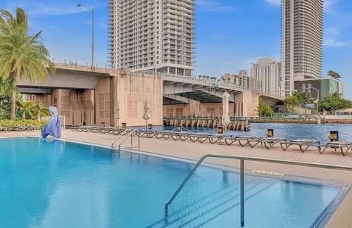 Upscale Resort 4 Bedrooms 3 bath - Foto 1