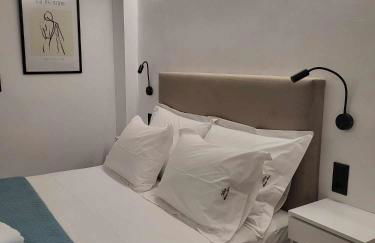 White Boutique Homes - Serenity - Photo 30