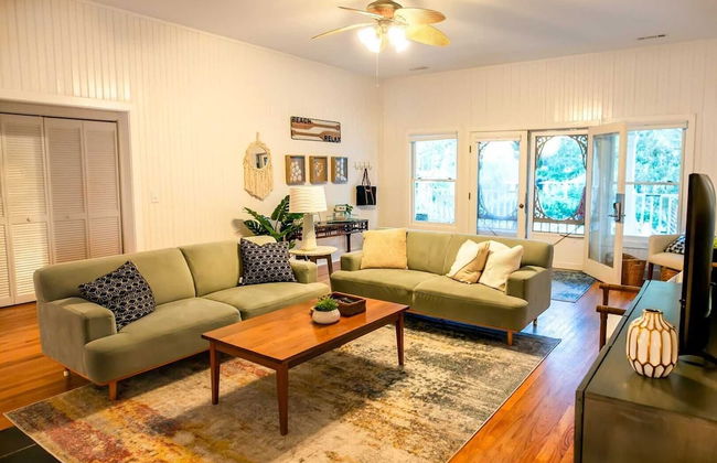 75 Grand Pavilion by Avantstay Steps From Beach + 2 Community Pools - Photo 3