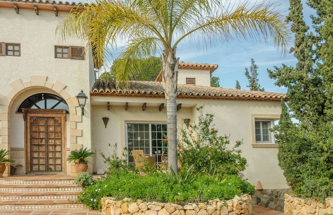 Sun-kissed Villa in Albir With Swimming Pool - Foto 26