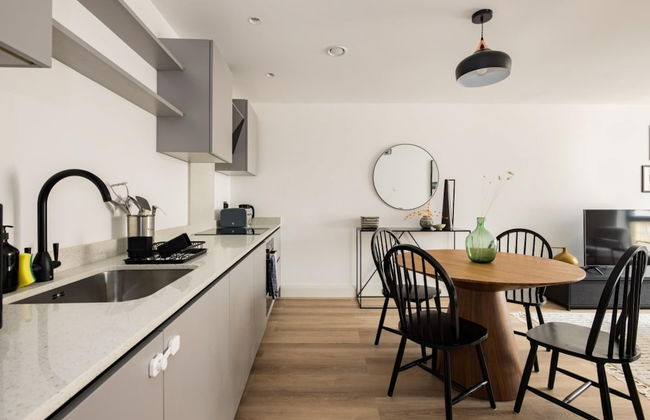 The Wembley Place - Stunning 1bdr Flat - Photo 2