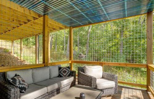 Modern Nellysford Getaway with View Deck and Fire Pit - Foto 32