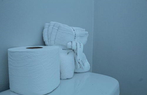 Modern 3BR Walk to Subway 2 Min to LOGAN Airport - Foto 8