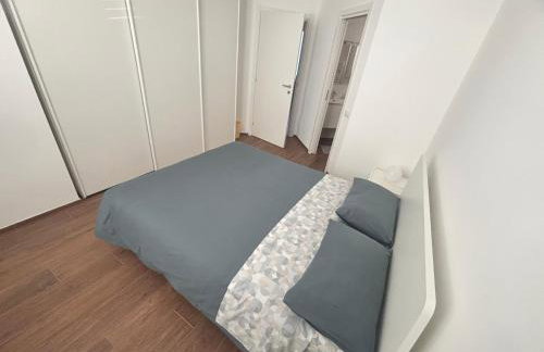 Grazioso appartamento Peschiera Borromeo a 10 minuti in auto da Milano, aeroporto Linate e ospedale Cardiologico e di San Donato - Photo 11