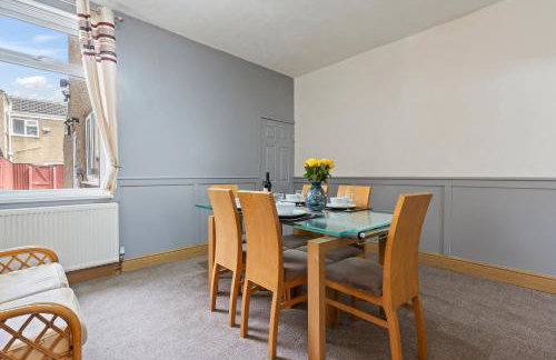 Spacious 3BR House -Sleeps 7 - Contractor Friendly - Foto 17