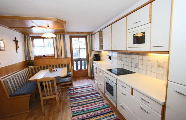Spacious Holiday Home Near Ski Area in Kaltenbach - Foto 24