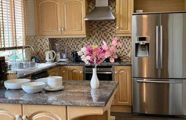 The Naburn - 3 Bed House with Free Parking & Close to City Centre - Foto 9