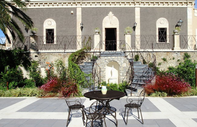 Elegant, Historical Villa with Swimming Pool in Rural Region near Etna - Foto 31