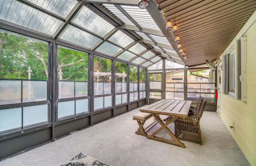 Centrally Located Merritt Island Home Pool, Porch - Foto 18