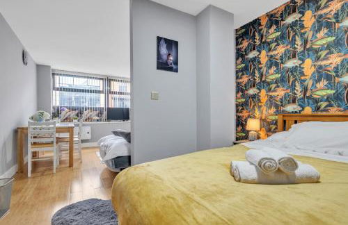 CADeS West Bromwich - Foto 57