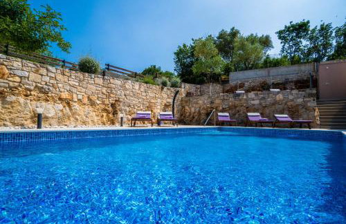 LUXURY VILLA ON SPACIOUS PRIVATE PROPERTY - Photo 66