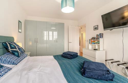 Blue Skies - Photo 13