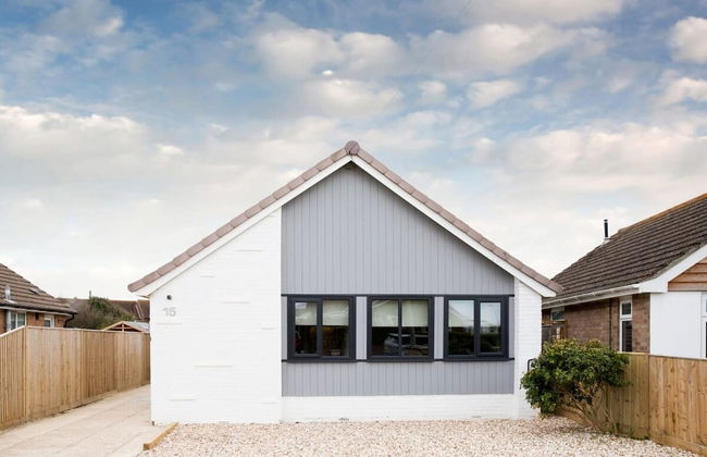 Seaside Serenity 3-bed Deck Garden Near Shore - Photo 39