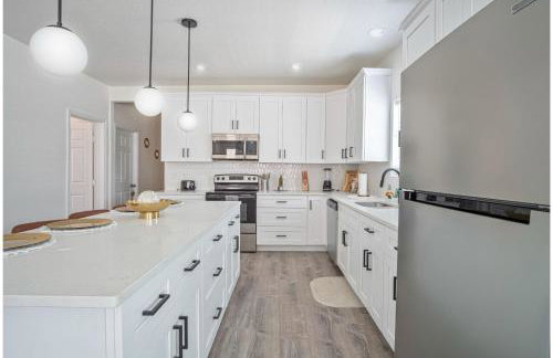 Spectacular Brand New 4br/2.5ba Near DT/ Riverwalk - Foto 23