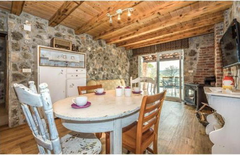 2 Bedroom Stunning Home In Konjevrate - Foto 17