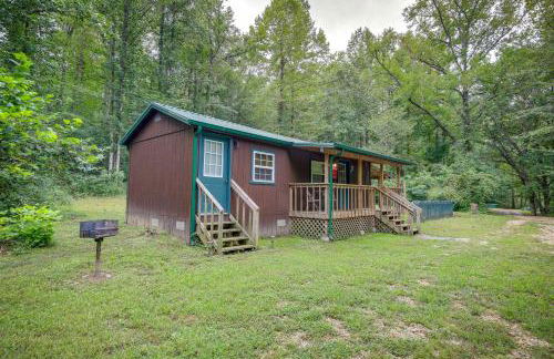 Serene Briceville Vacation Rental Cabin with Grill! - Foto 24