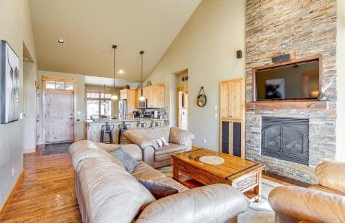 Mountain-View Cabin Near Trails in Powell Butte! - Foto 1