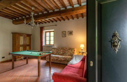 Experience the charm of Tenuta Le Caselle, a cozy farmhouse surrounded by nature and comfort! - Foto 28