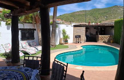 Encantadora casa con piscina privada y chimenea - Foto 24