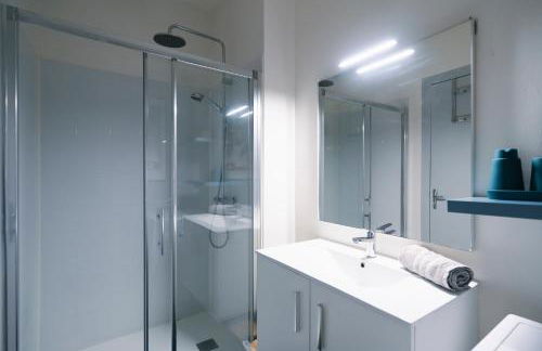 La Verrière by la Maison de Marc- Poitiers Centre - parking et terrasse - Foto 19