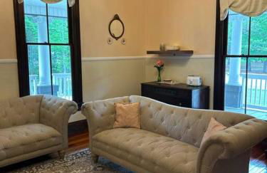 Victorian mini mansion near Lake Greenwood - Foto 29