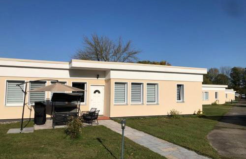 Moderne Ferienwohnungen mit Terrasse, Pool, Wallbox & Spielplatz in den Götzer Bergen - ideal für Ihren Berlin-Besuch und auch für Gruppen bis zu 40 Personen geeignet - Photo 6