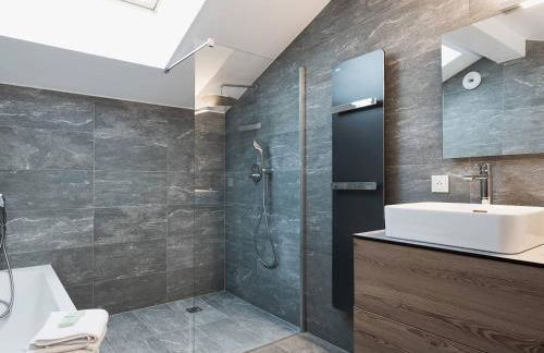 Appartement Duplex 94m² Courchevel Village - Pour 6 personnes - Pieds des pistes avec Parking et Wifi - FR-1-631-111 - Foto 8