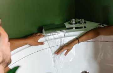 La Suite Chammarzt - Insolite - Escapade à deux -JungleRoom - baignoire balnéo privative - centre historique - Foto 4