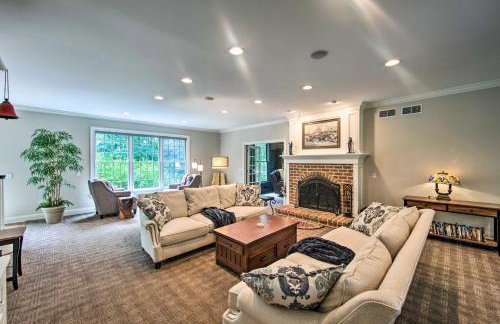 Extravagant Atglen Manor with Private 60-Acre Land! - Foto 7