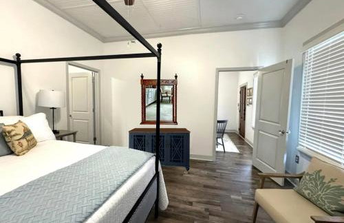 Creole Cottage - 2 Bed, 1 Bath, Pet Friendly with Fee, Walk to Downtown, Grill, Washer & Dryer - Foto 4