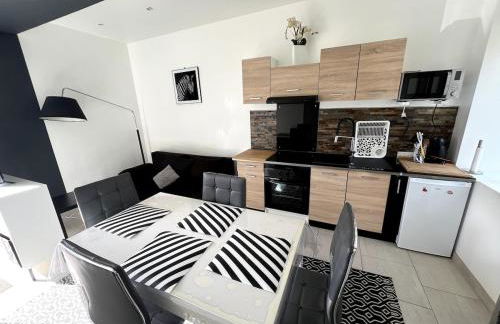 Appartement avec cour 1 - Photo 1