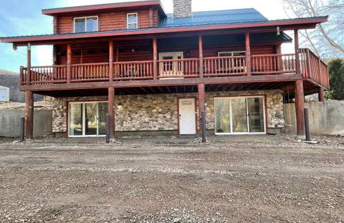 Large Off-Grid Luxury Cabin- creek land & views - Foto 57