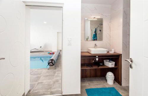 Villa Azénor Bretagne Piscine Intérieure Partagée toute l'année 100m plage - Foto 22