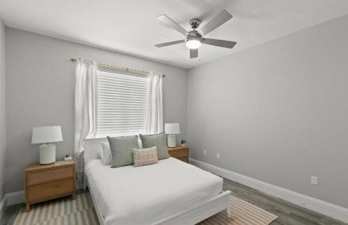 NEW! Canopy Cove, Luxury Downtown Apartment Near Main St - Foto 15