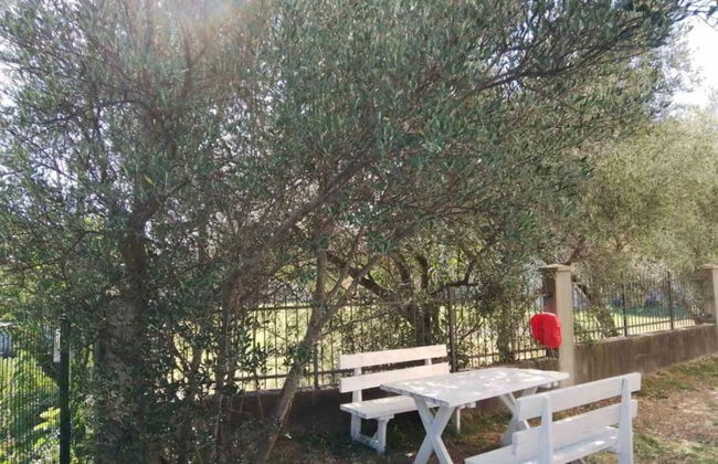 Adriatic Haven Cozy Tivat Apartment With a Terrace - Photo 5