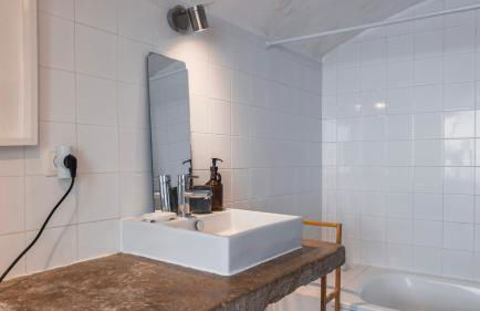 Artsy Sintra I by LovelyStay - Photo 3