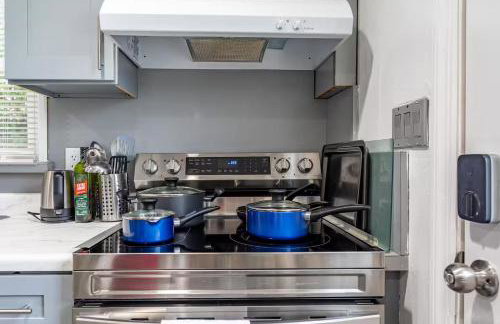 Entire 3bdr home w/parking, backyard, FirePit, BBQ - Foto 4