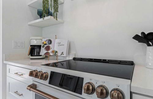 The Royal Floridian l Heated Pool l Walk to DNTN - Foto 23