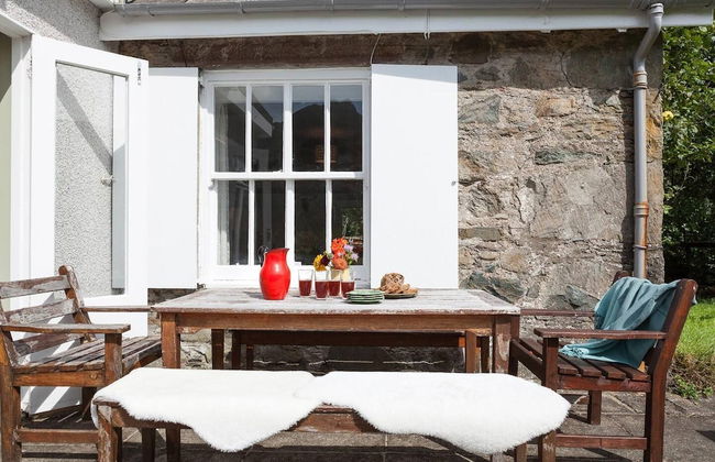 Enchanting Rustic Cottage W/stunning Views & River - Foto 13