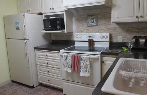 Covered By Faith Rentals -Storybook Home - Foto 3