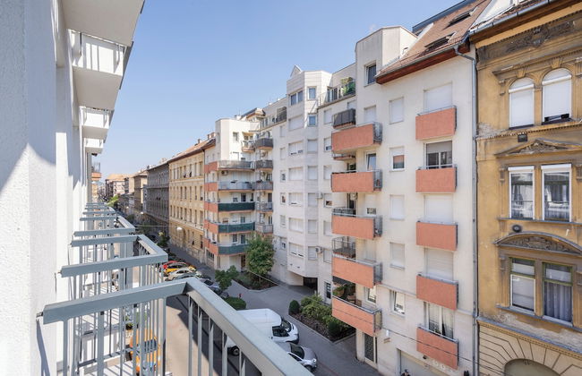 The Rose Garden Apartments - Photo 64