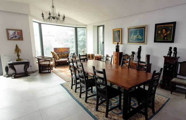 4 Bed Villa Estate Sleeps 7 - Pool, Garden, Sauna - Photo 36