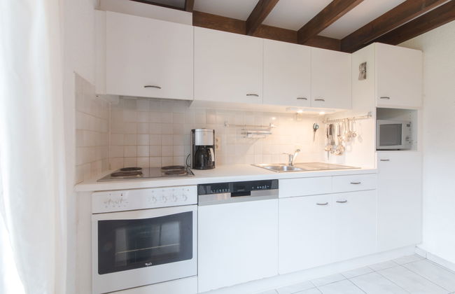 V54 - with parking - Photo 13