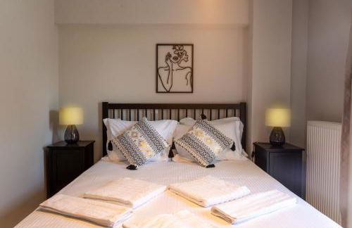 Comfortable 3-Bedroom Seaside Maisonette - Photo 20